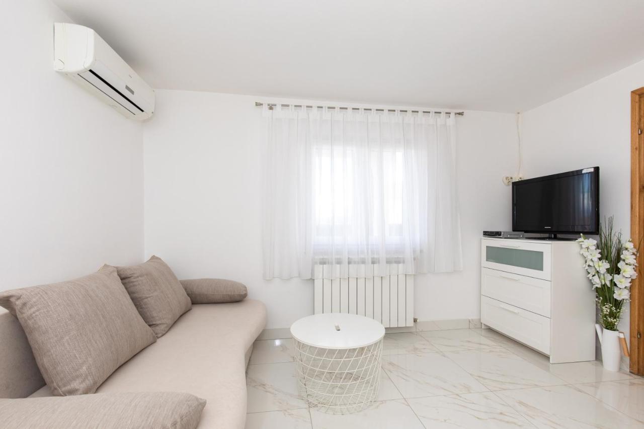Apartments Stipancic Krk Town Exterior foto